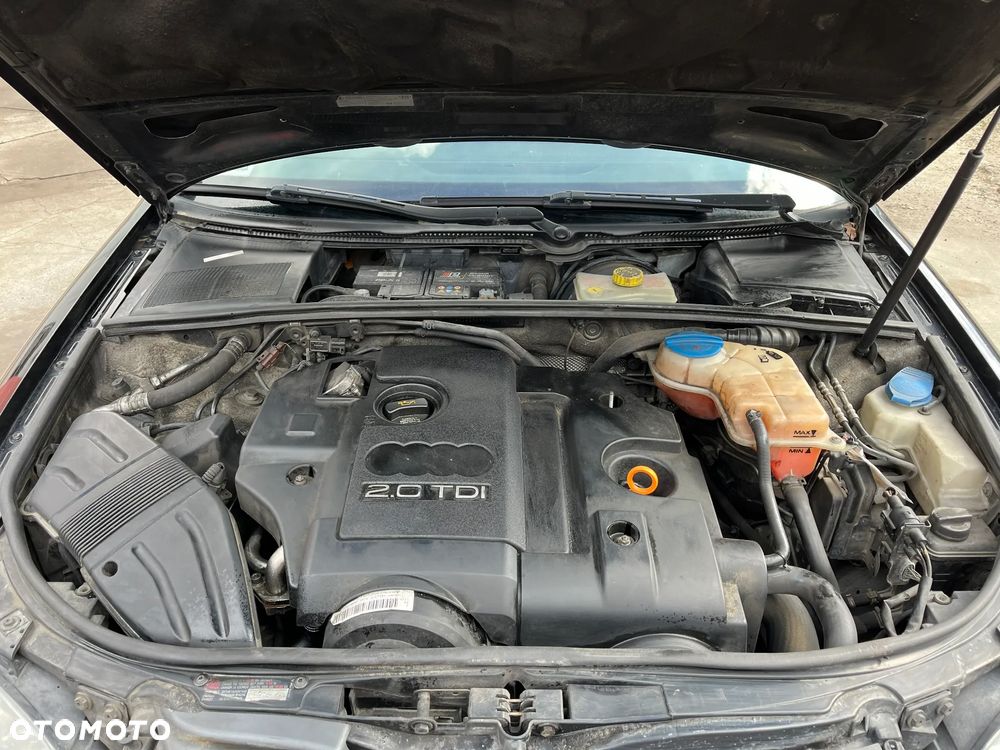 Audi A4 Avant 2.0 TDI Multitronic - 6
