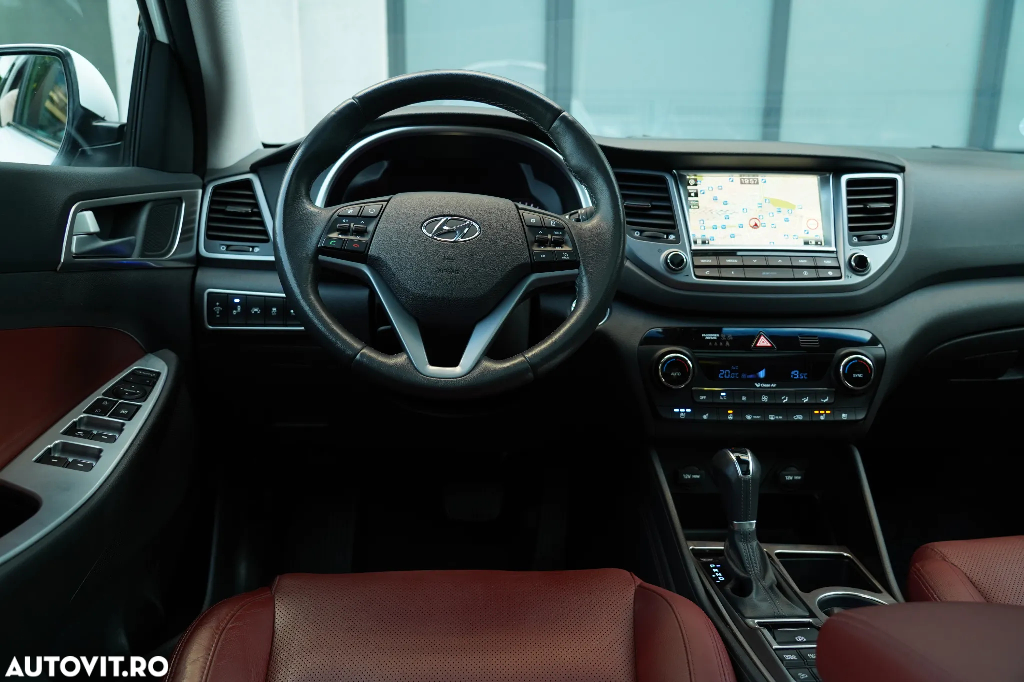 Hyundai Tucson 2.0 CRDI 4WD 6AT Premium+ - 14