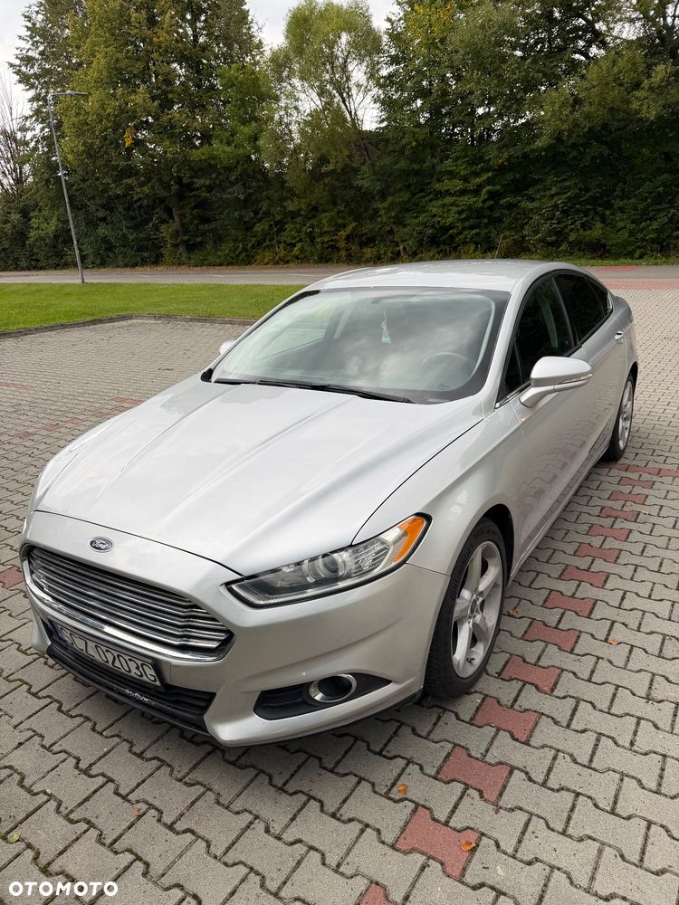 Ford Fusion 2.0 EcoBoost Titanium - 17