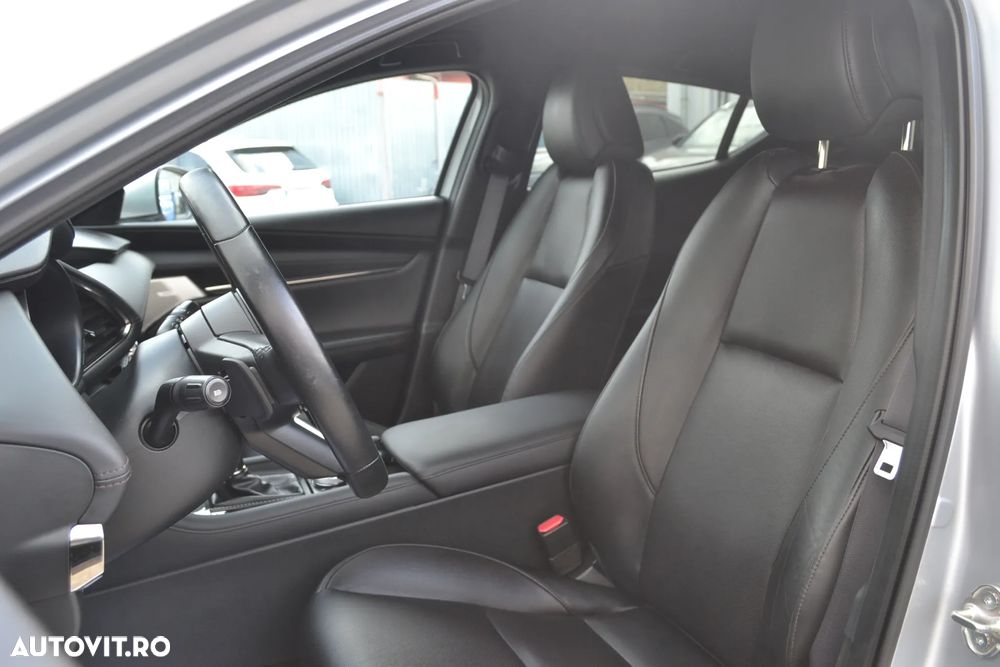 Mazda 3 e-SKYACTIV-X 2.0 M HYBRID DRIVE SELECTION - 13