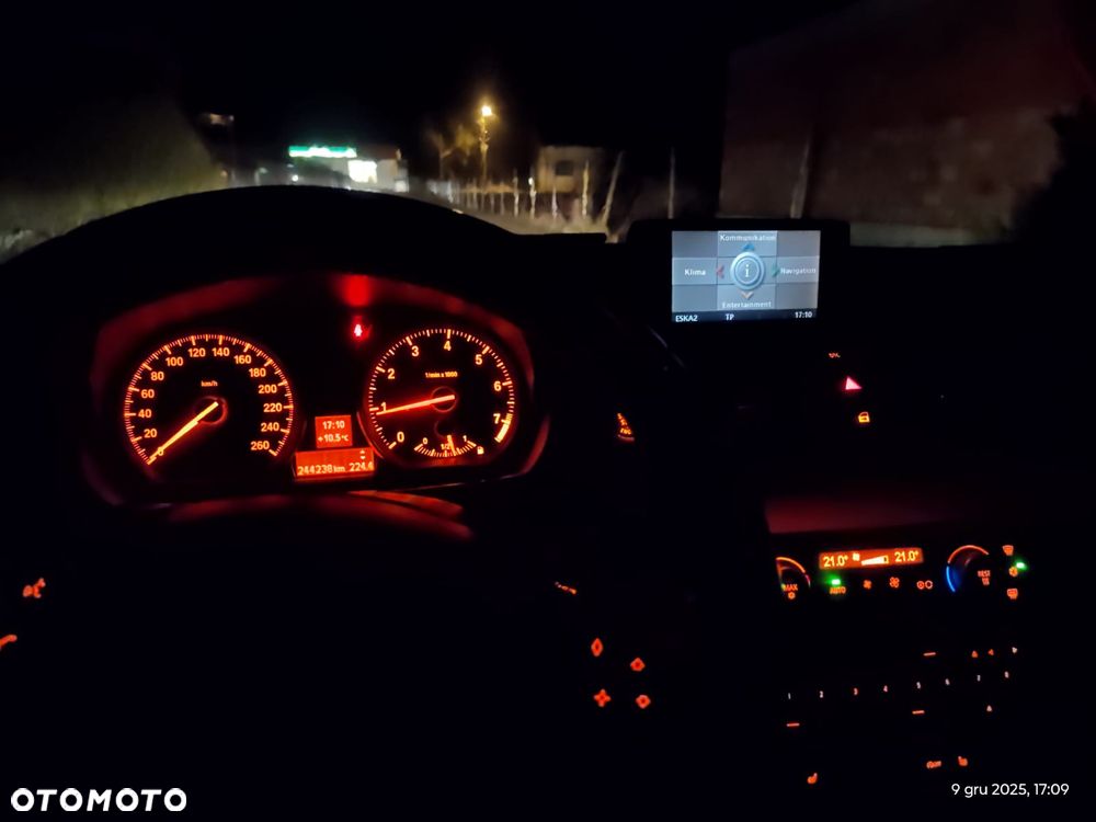 BMW Seria 1 120i - 17