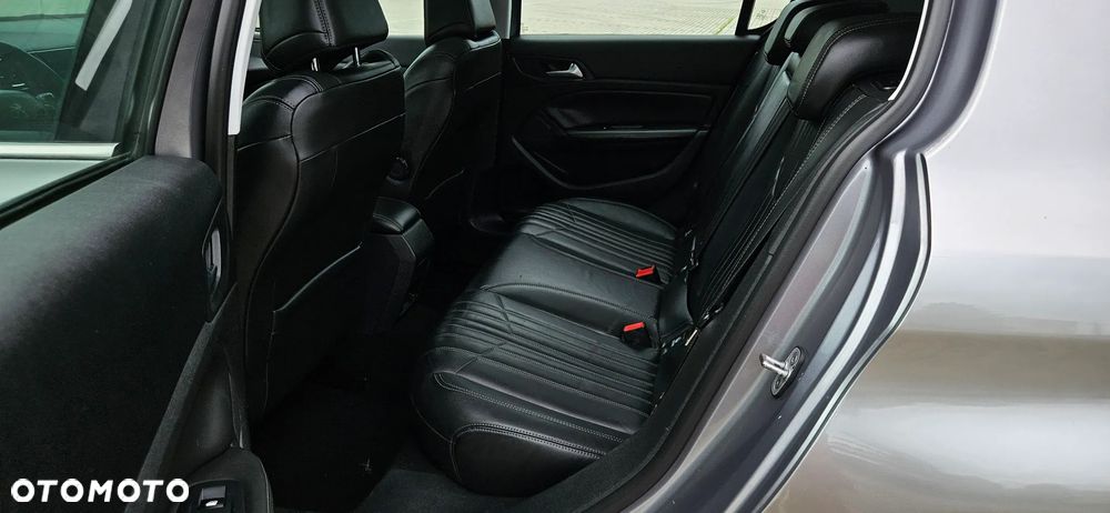 Peugeot 308 PureTech 130 GPF EAT8 Stop & Start Allure - 7