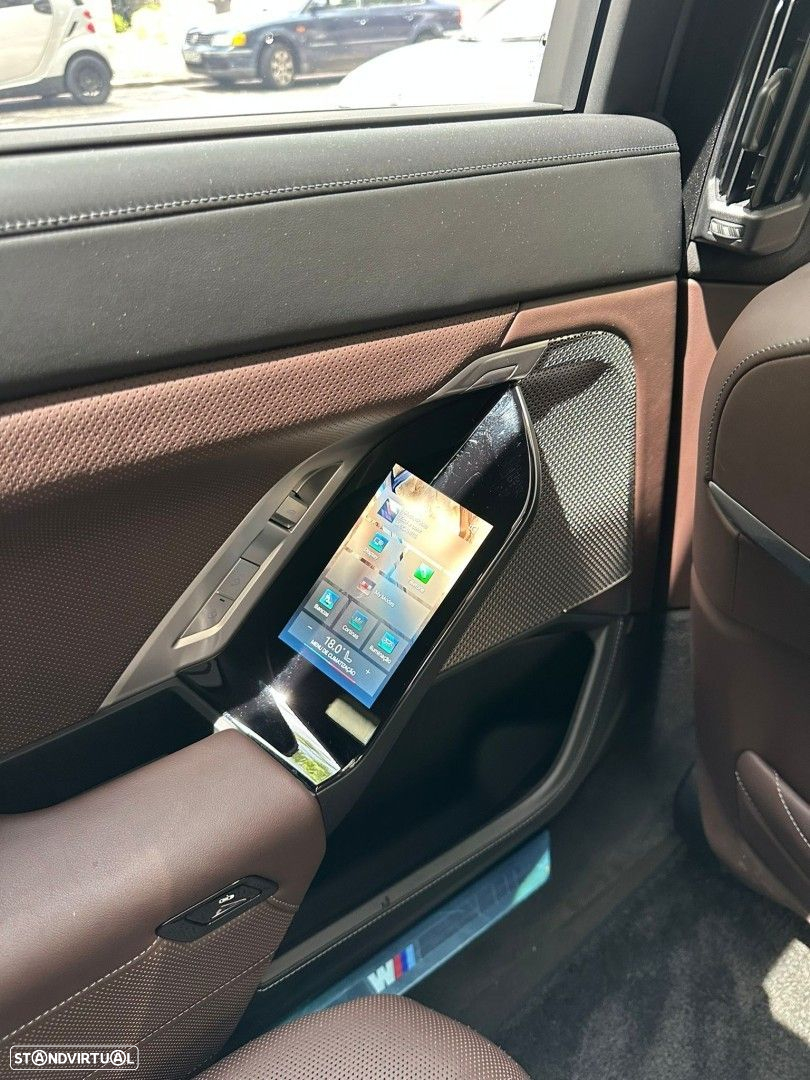 BMW i7 xDrive60 Pack Desportivo M - 15