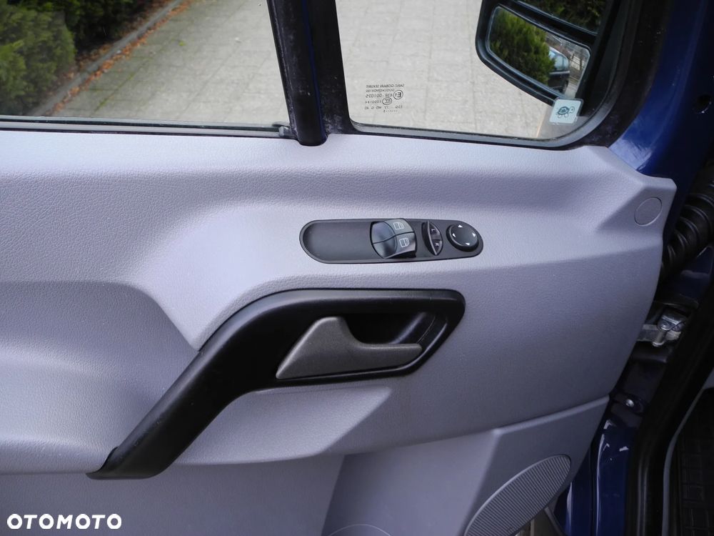 Mercedes-Benz Sprinter - 17