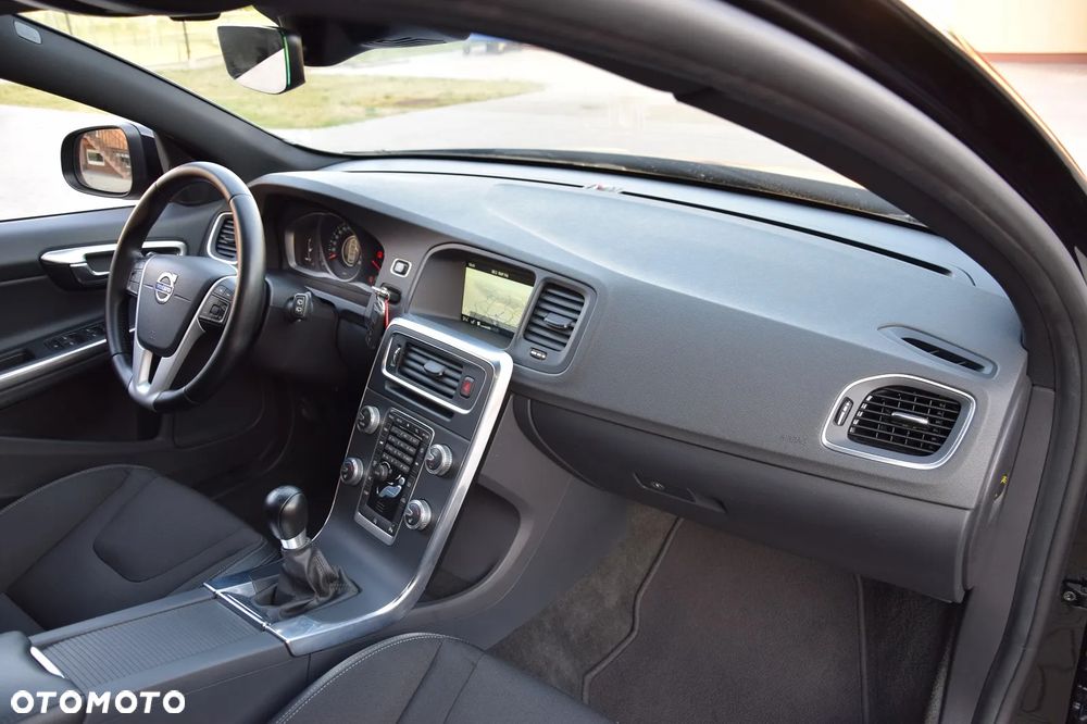 Volvo V60 D4 Edition Pro - 20