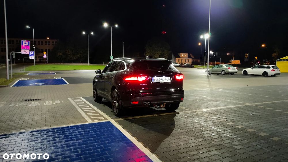 Jaguar F-Pace 20d Prestige - 19