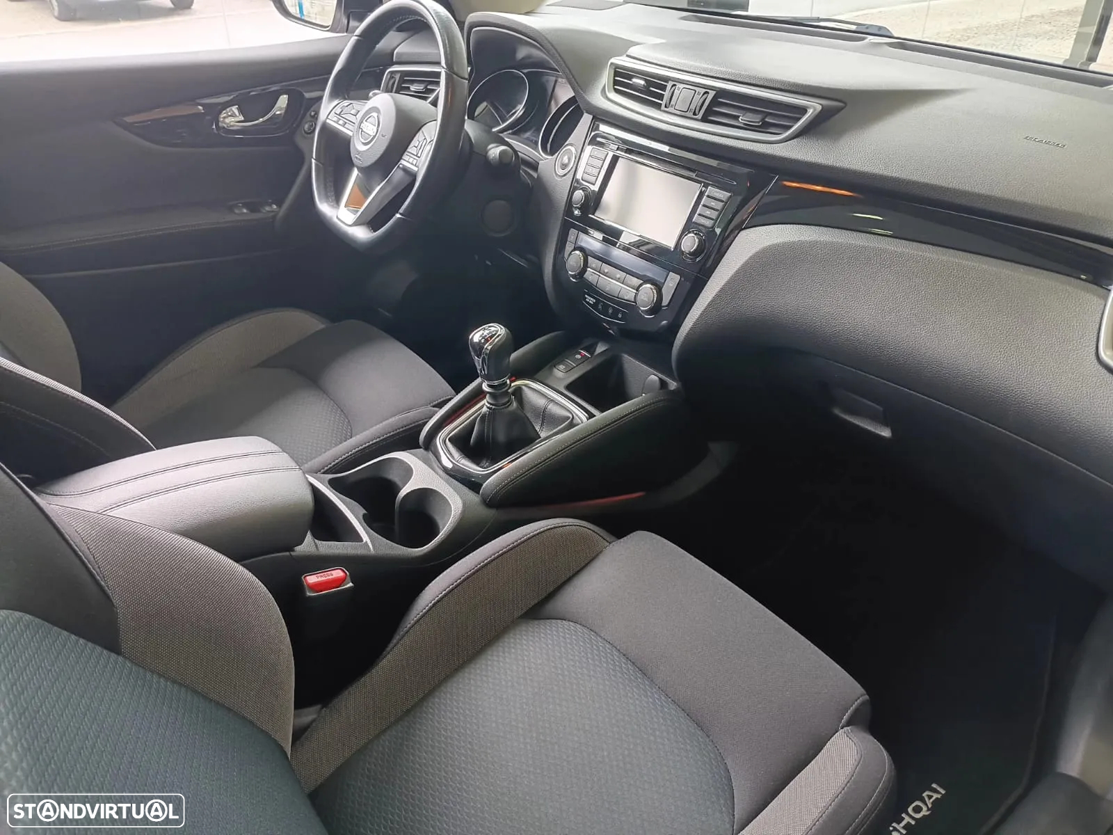 Nissan Qashqai 1.5 dCi N-Connecta J18 - 7