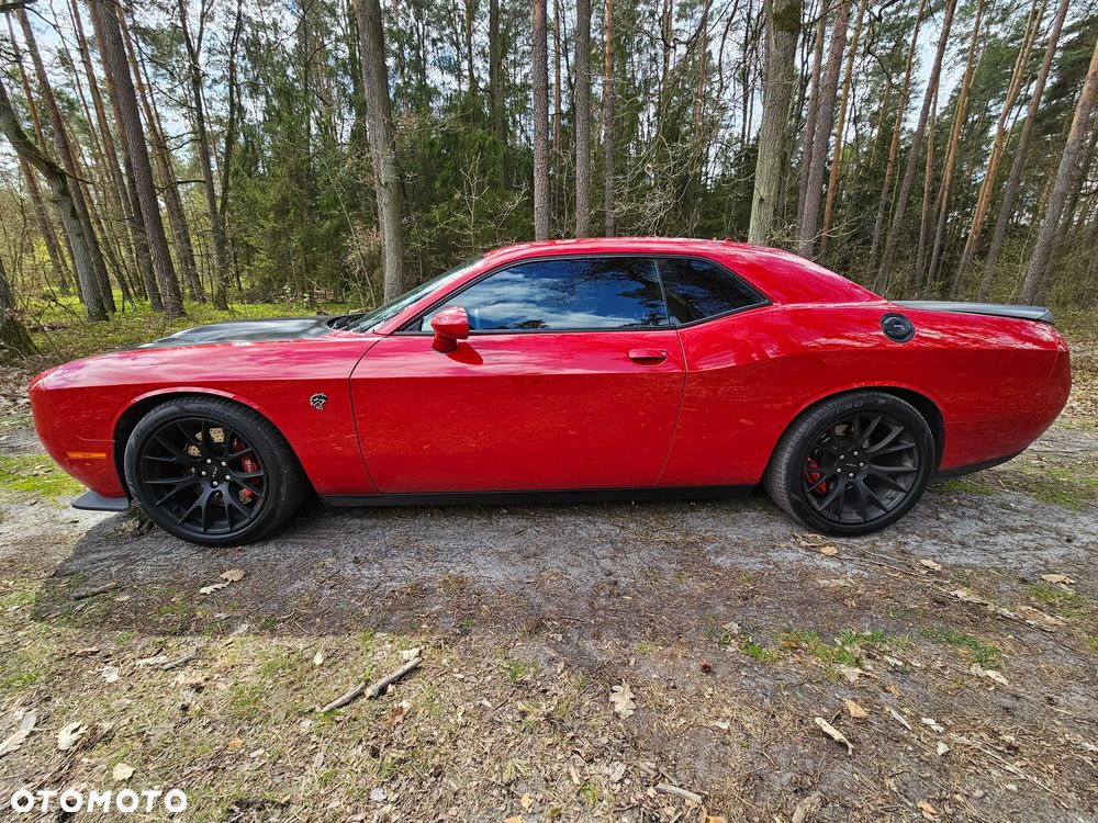 Dodge Challenger - 7