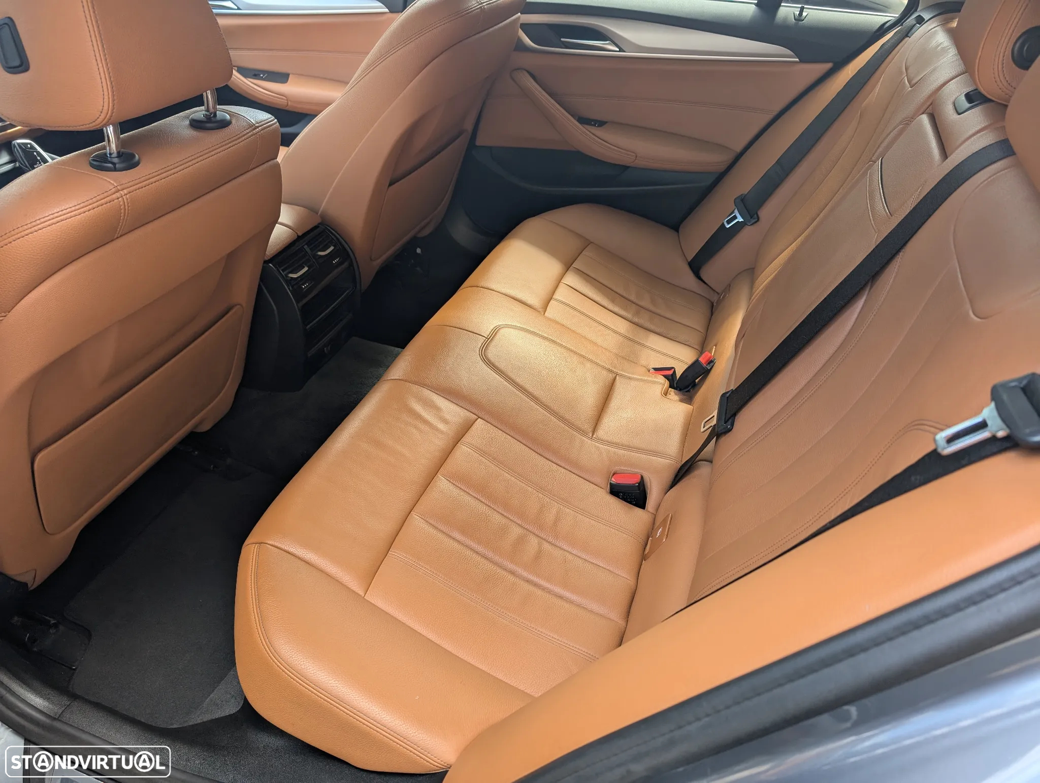 BMW 518 d Line Luxury Auto - 11