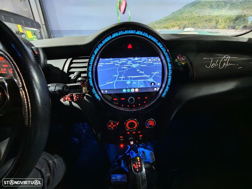 MINI 5 Portas Cooper D Aut. - 12