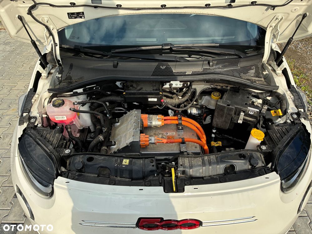 Fiat 500e - 11
