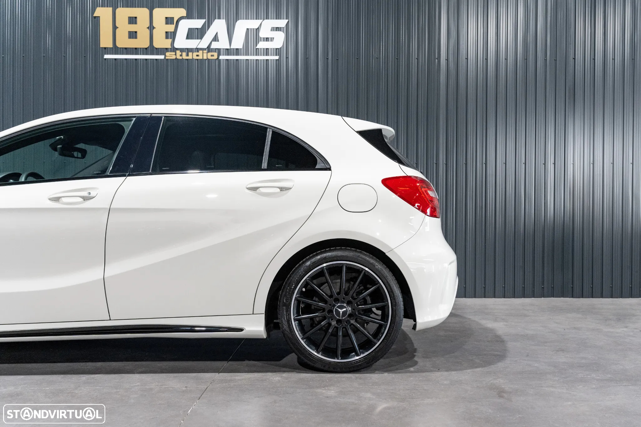 Mercedes-Benz A 180 7G-DCT AMG Line - 31