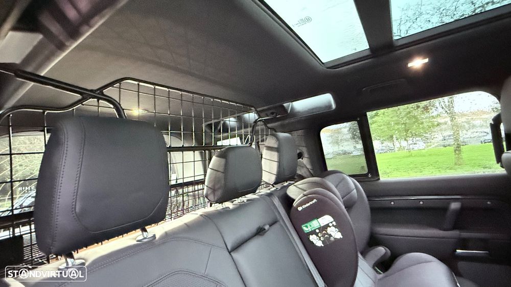 Land Rover Defender 2.0 P400e 110 AWD X-Dynamic SE - 15