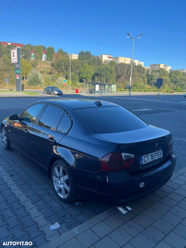 BMW Seria 3 320d - 4