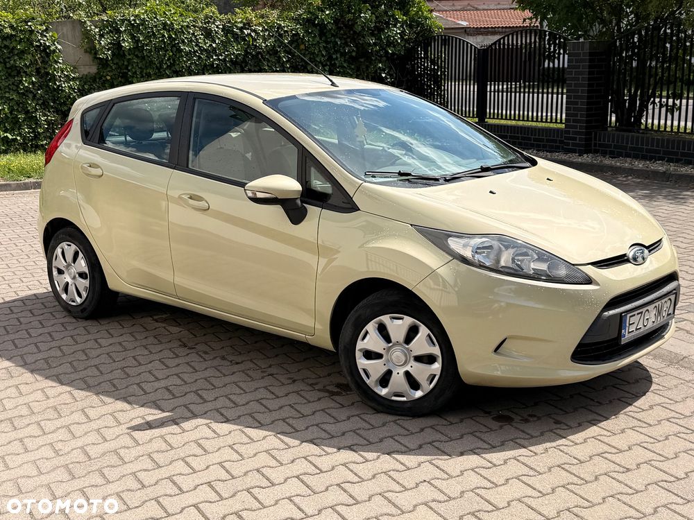 Ford Fiesta 1.25 Ambiente EU5 - 1
