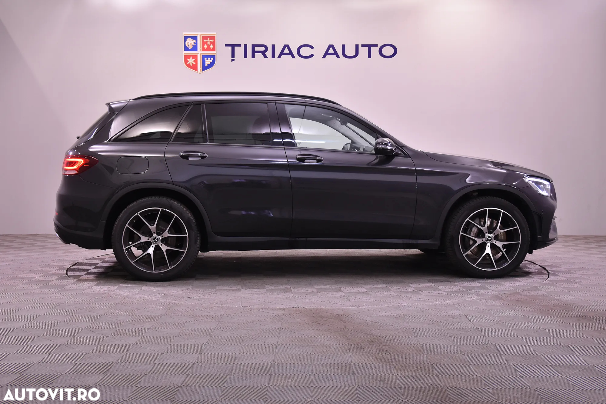 Mercedes-Benz GLC - 6
