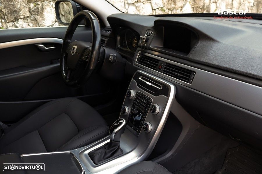 Volvo XC 70 D4 Geartronic Black Line - 23