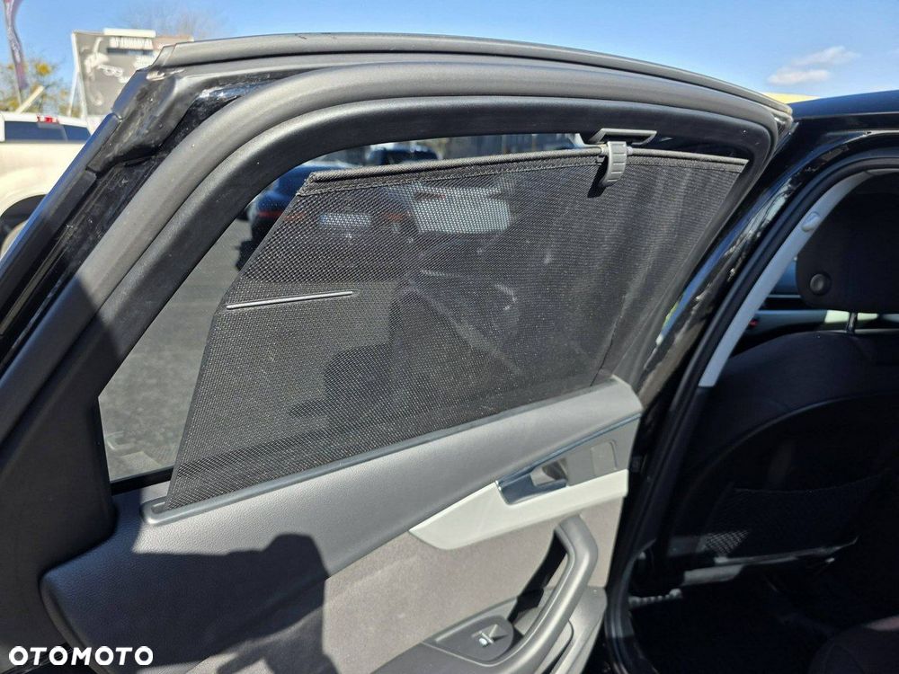 Audi A4 Limousine - 36