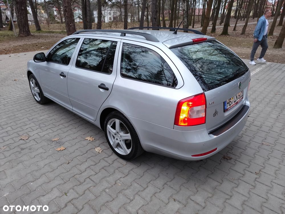 Skoda Octavia 1.6 Team Edition - 9