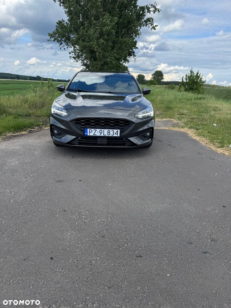 Ford Focus 1.5 EcoBoost ST-Line - 2