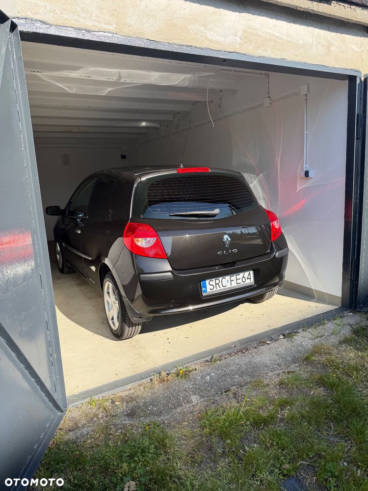 Renault Clio 1.2 16V 75 Dynamique - 1