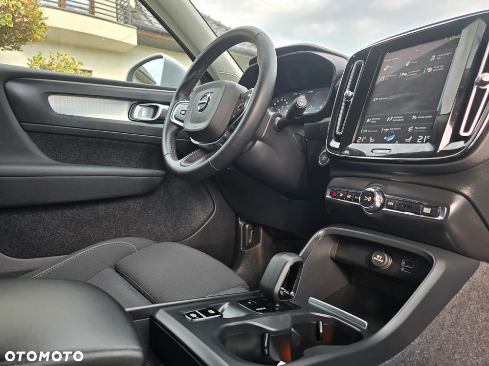 Volvo XC 40 T4 Recharge DKG Essential - 18