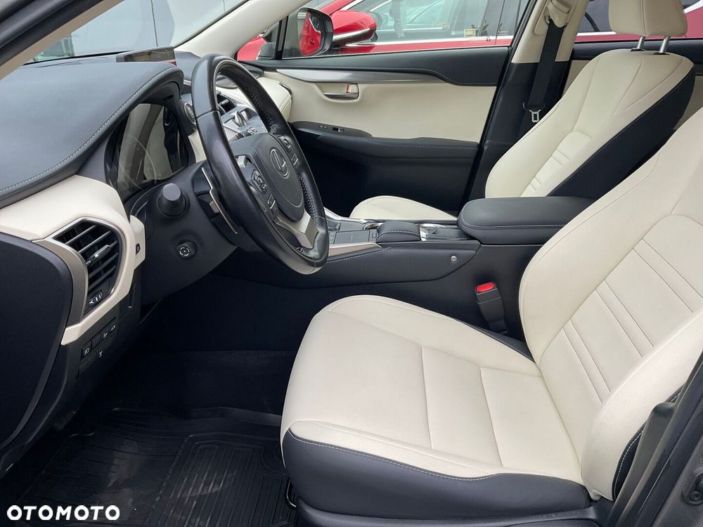 Lexus NX 300 F Impression AWD - 18