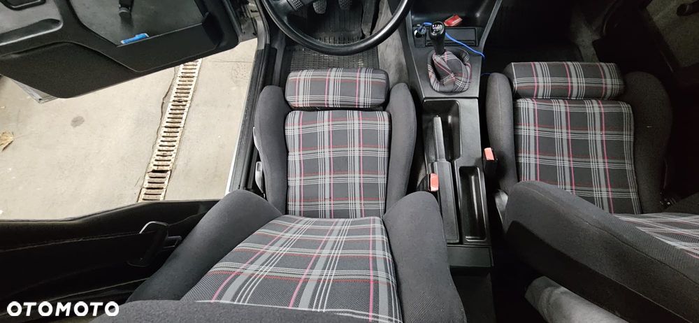 BMW Seria 3 ver-325ix - 12