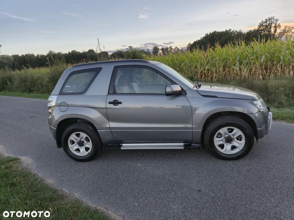 Suzuki Grand Vitara 1.6 Comfort - 16