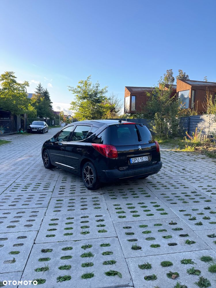 Peugeot 207 - 4