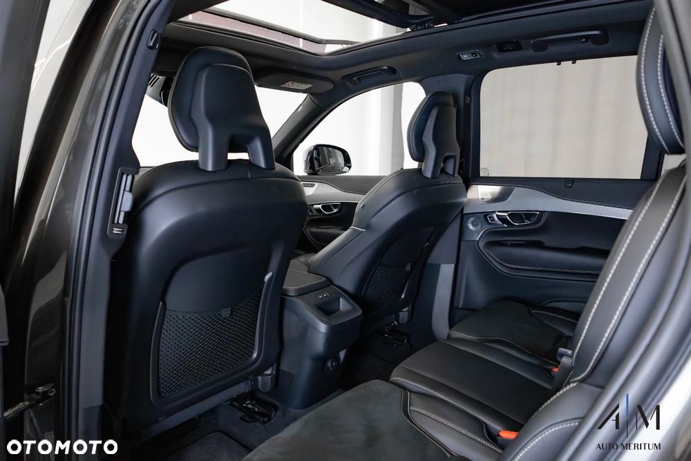 Volvo XC 90 B5 D AWD Ultimate Dark - 34
