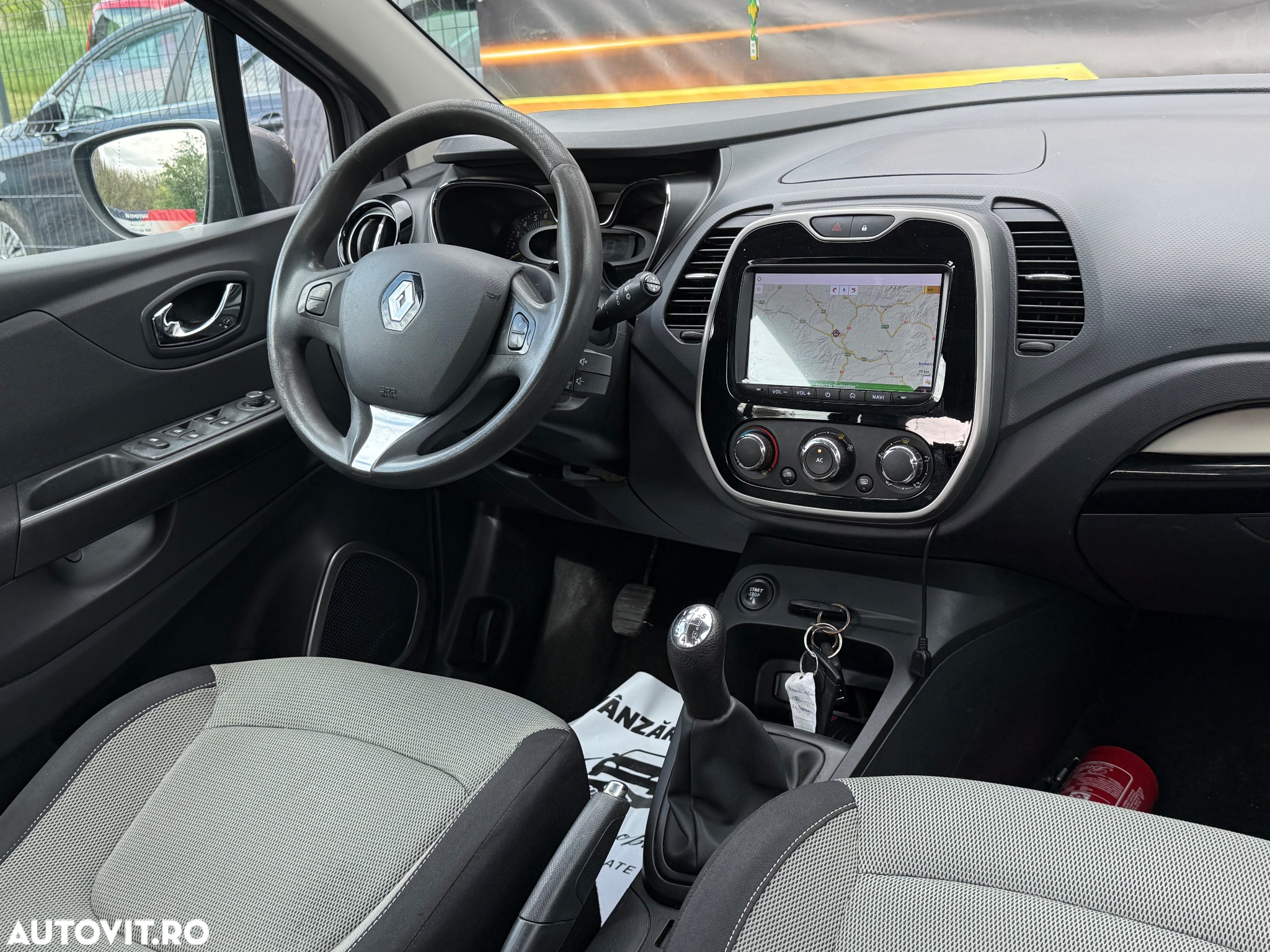 Renault Captur TCe 100 Zen - 5