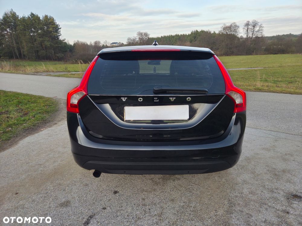 Volvo V60 D3 Geartronic Momentum - 10