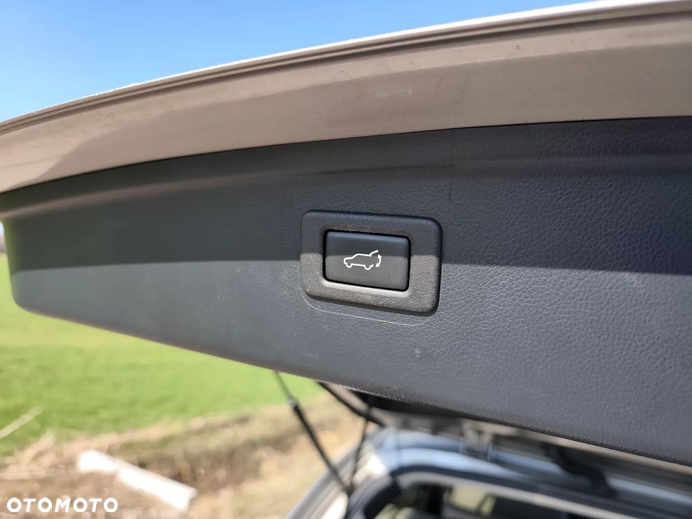 Subaru Outback 2.0D Exclusive Lineartronic - 27