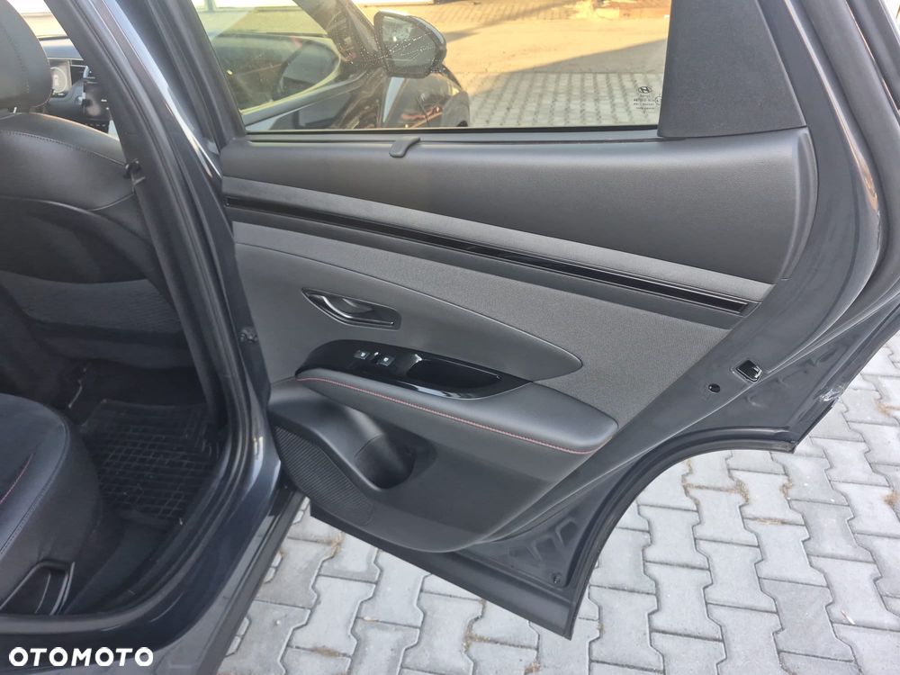 Hyundai Tucson 1.6 T-GDi HEV N Line 2WD - 18