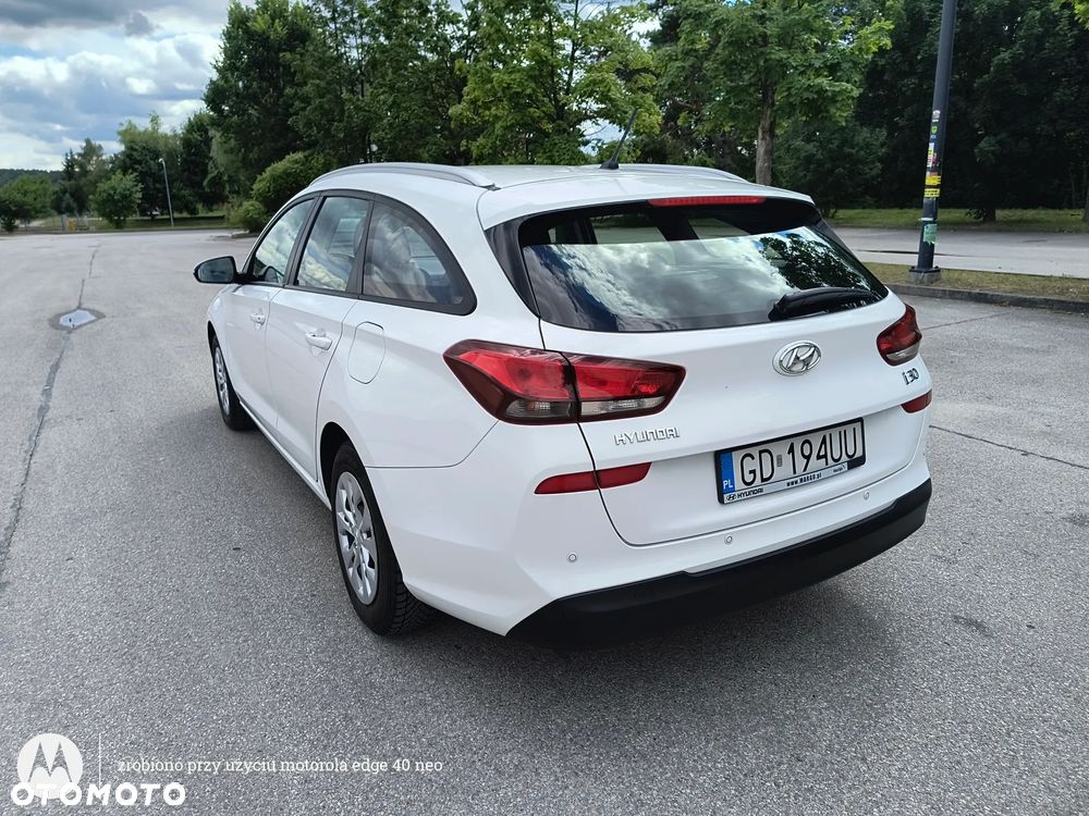 Hyundai i30 1.6 D Comfort - 16