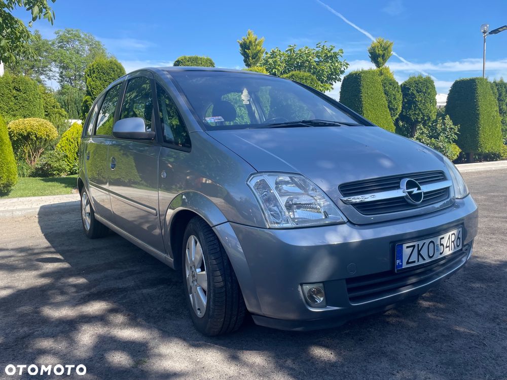 Opel Meriva 1.6 16V (Essentia) - 14