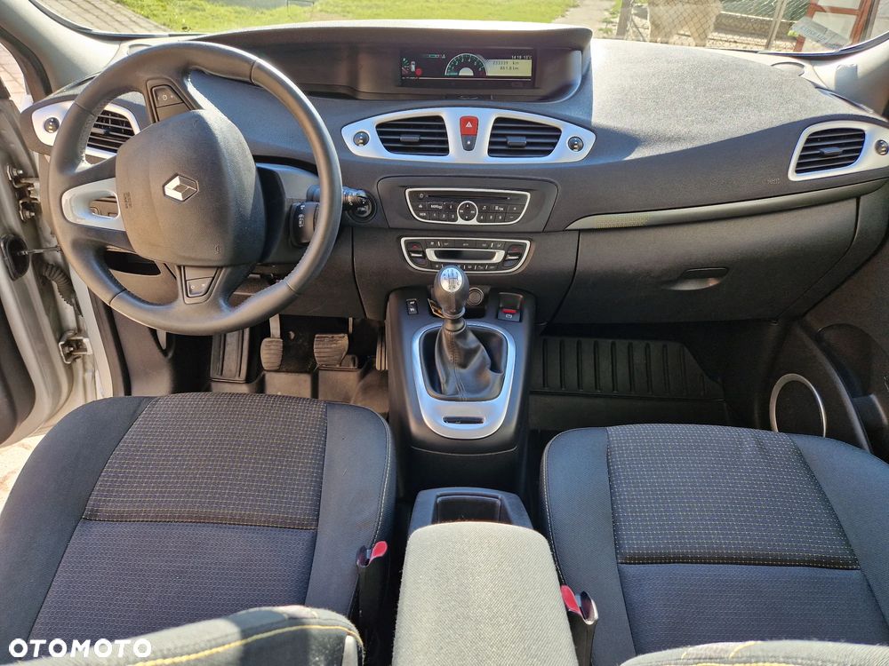 Renault Scenic 1.6 16V Expression - 16