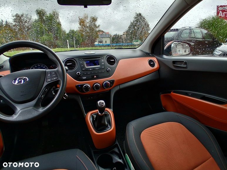 Hyundai i10 1.0 BlueDrive Comfort - 13