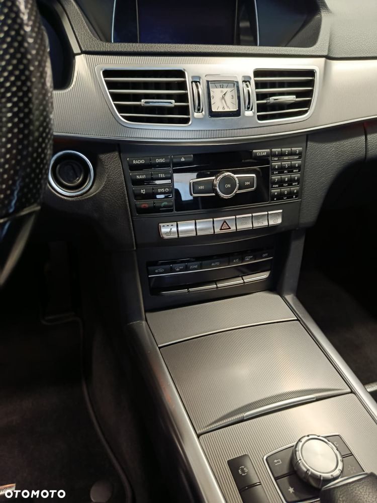 Mercedes-Benz Klasa E 200 CDI DPF BlueEFFICIENCY Automatik Avantgarde - 16