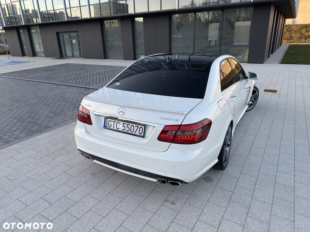 Mercedes-Benz Klasa E 63 AMG - 11