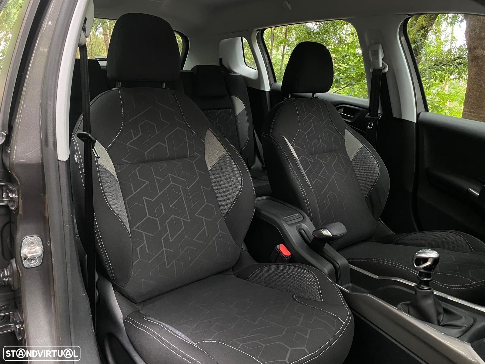 Peugeot 2008 1.5 BlueHDi Active - 13