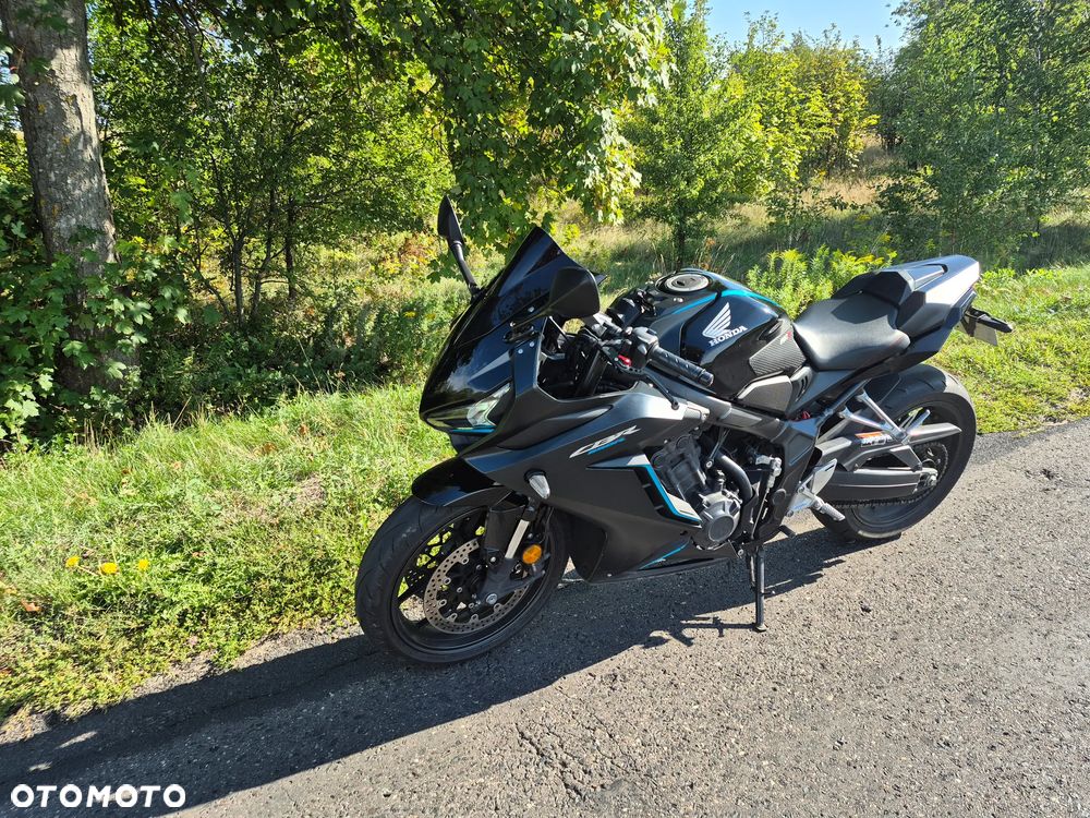 Honda CBR - 1