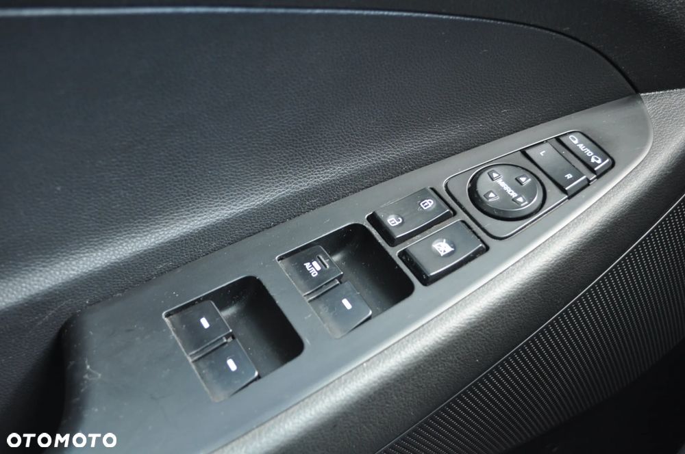 Hyundai Tucson 1.7 CRDI BlueDrive Comfort 2WD - 16