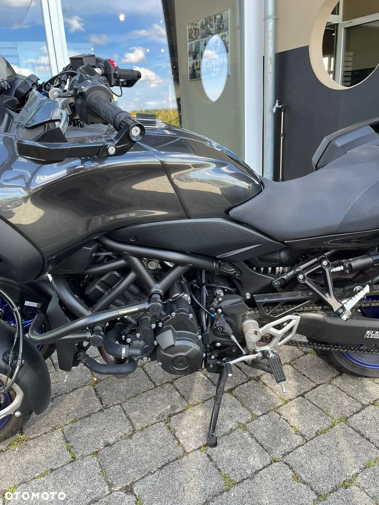 Yamaha NIKEN - 8
