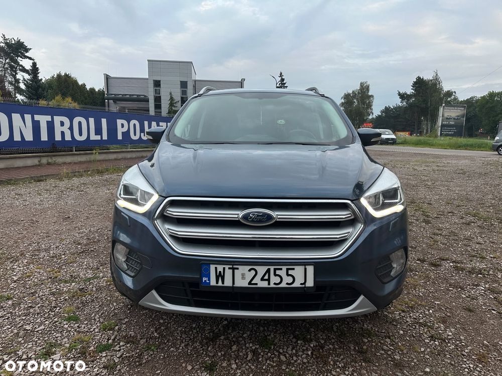 Ford Kuga 1.5 EcoBoost 2x4 Titanium - 3