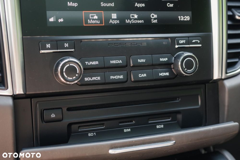 Porsche Macan Turbo - 25