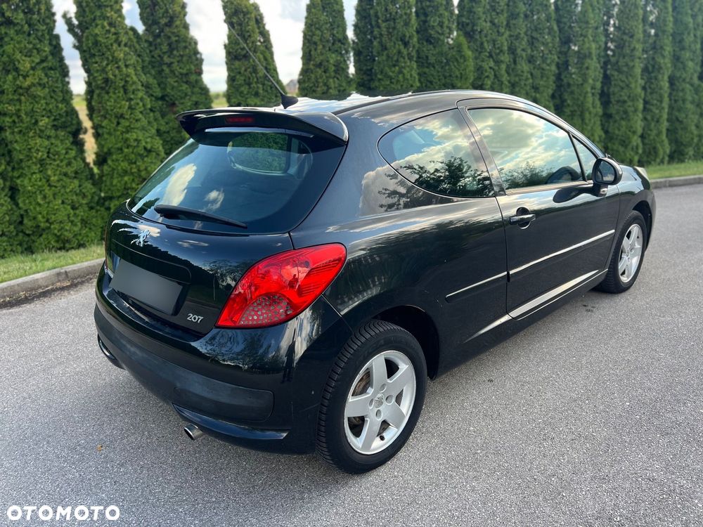 Peugeot 207 - 10