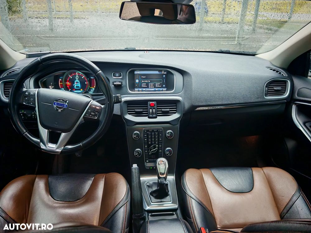 Volvo V40 Cross Country D2 - 9