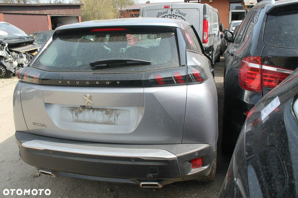 Peugeot 2008 - 4